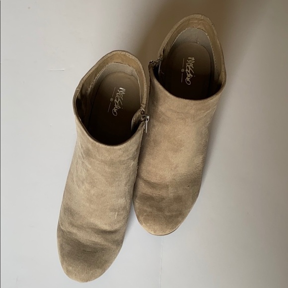 MOSSIMO Ankle Booties - Picture 4 of 6